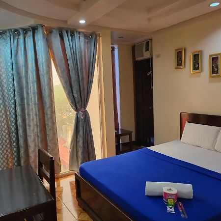 Rooms R Us - Voyagers Palace Puerto Princesa Екстериор снимка