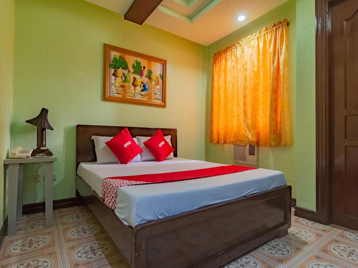 Rooms R Us - Voyagers Palace Puerto Princesa Екстериор снимка