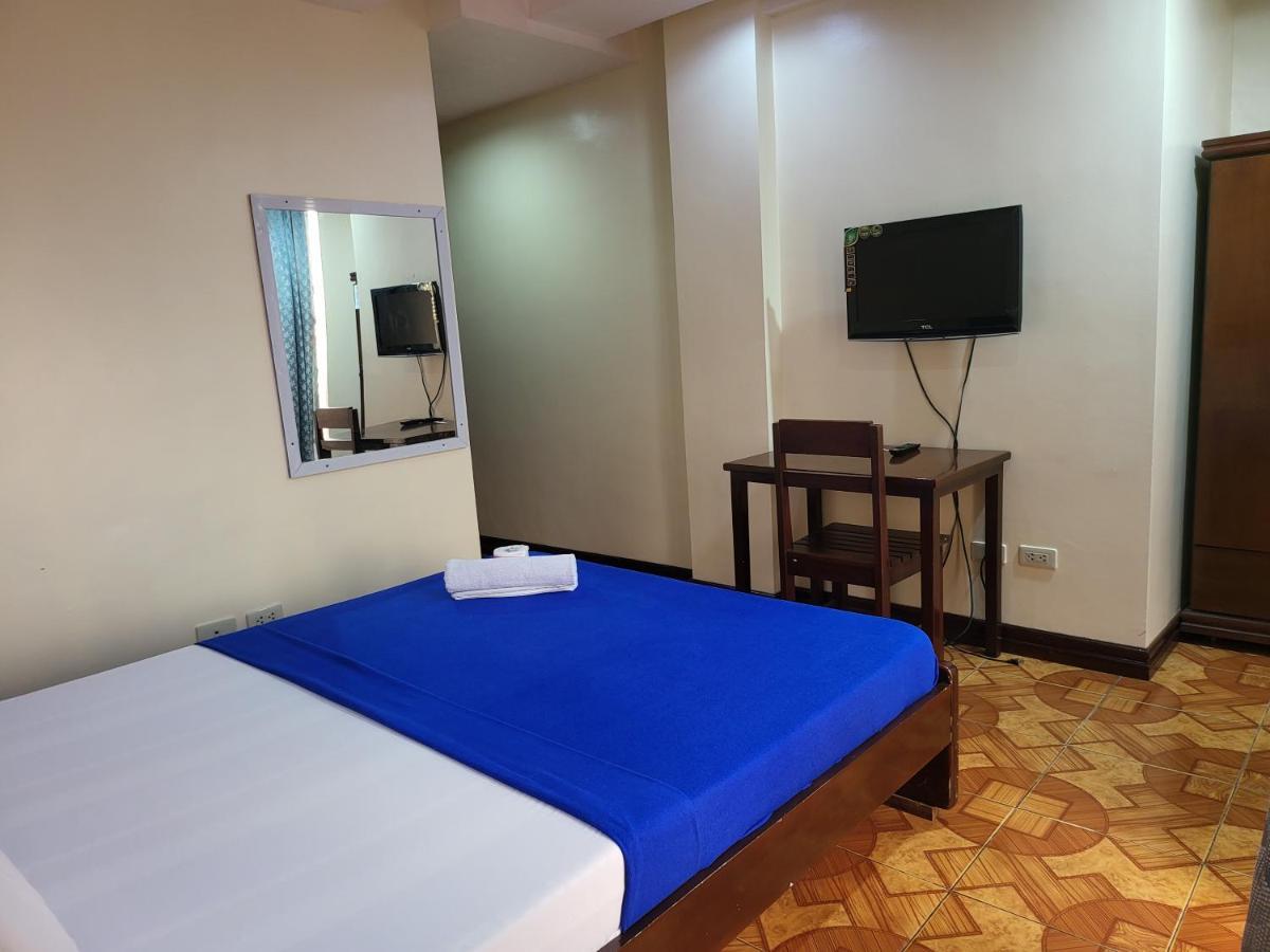 Rooms R Us - Voyagers Palace Puerto Princesa Екстериор снимка